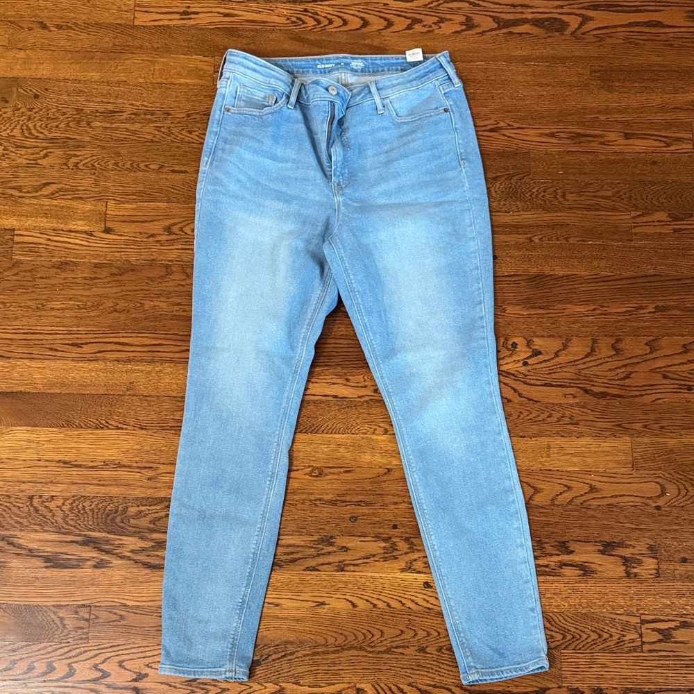 🌟Brand New 🌟 Old Navy Women's Rockstar Super Skinny Jeans